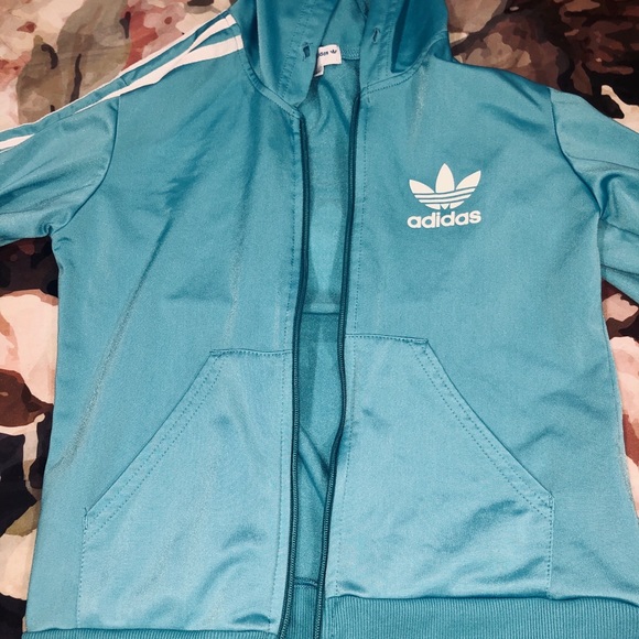 Adidas Sweater - Picture 2 of 3